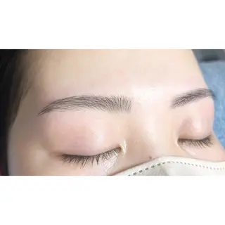 アイブロウ Belinda 佐藤の眉毛・アイブロウイメージ