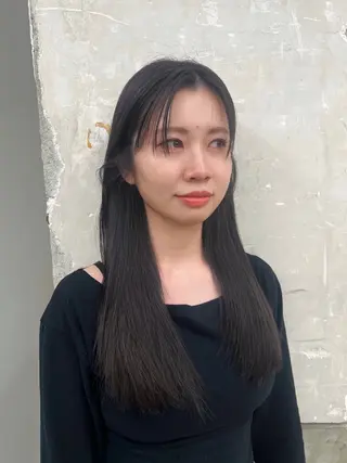 カラー the hinc所属・miyu /大阪 /レイヤーカットのヘアスタイル