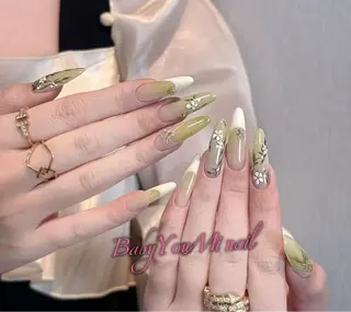 ネイル Oomiya 服部のネイルデザイン