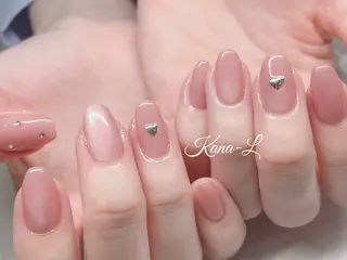 ネイル 芦辺 香奈のネイルデザイン