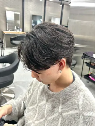 メンズ 暖色カラーメンズ カットHIMENAのヘアスタイル