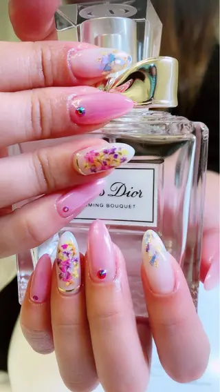 ネイル Petite Cannelle所属・Petite Cannelleのネイルデザイン