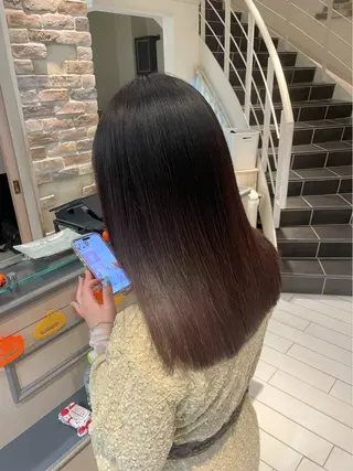 ロング 佐久間 成恵のヘアスタイル