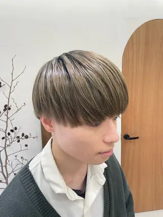 メンズ 慎太朗メンズパーマ/ フェザー/スパイキーのヘアスタイル