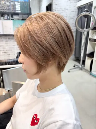 ショート 小沢 真澄のヘアスタイル