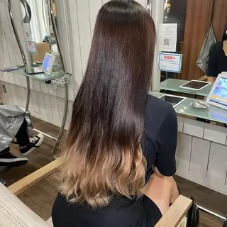 ロング カラー MiU所属・韓国×髪質改善×美髪 縮毛矯正×レイヤーのヘアスタイル