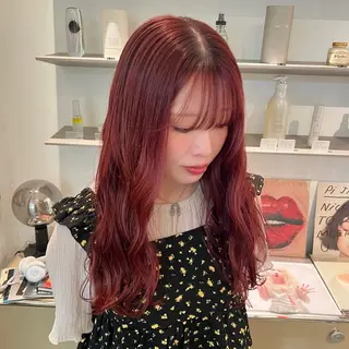 ロング カラー MARIKA 暖色系/ハイトーンのヘアスタイル