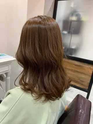 セミロング カラー ヘアアレンジ kei/透明感カラー /ベージュ/髪質改善のヘアスタイル