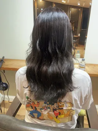 ロング カラー tre.甲子園口店 M A R Iのヘアスタイル