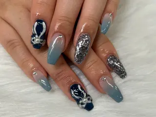 ネイル PEEKABOO京橋 EYE&NAILのマツエク・マツパデザイン