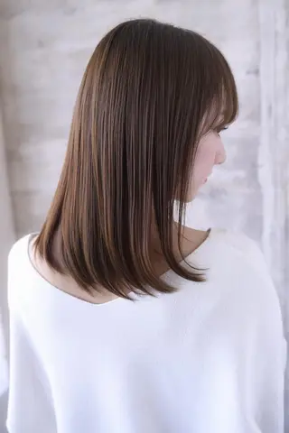 ミディアム KAMIGAMI所属・KAMIGAMI SAKAEのヘアスタイル