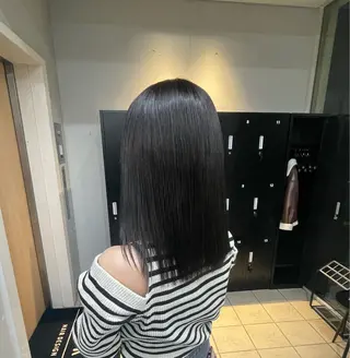 ミディアム MIKU SILOのヘアスタイル