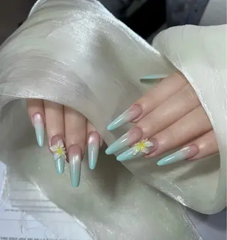 ネイル NANAネイルサロン 【長さだし専門店】のネイルデザイン