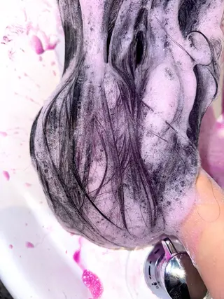 セミロング ✨ブリーチ/顔周り レイヤー¦YUKA✨のヘアスタイル