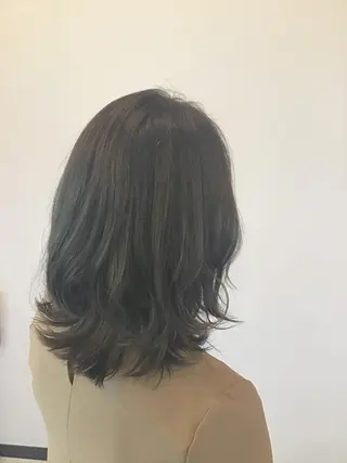 ミディアム やまぐち まりんのヘアスタイル