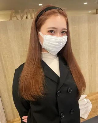 ロング アールバイニーナ所属・R by NINA アールバイニーナのヘアスタイル