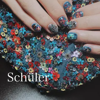 ネイル Schüler所属・野内 まきのネイルデザイン