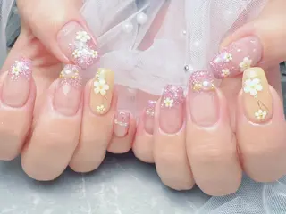 ネイル マジックミラー所属・マジック ミラーのネイルデザイン