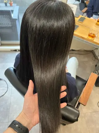 ミディアム OFF YUYAのヘアスタイル