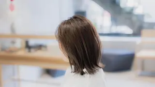 カラー 柳川 ことねのヘアスタイル