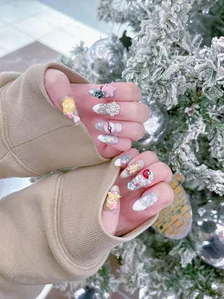 ネイル Yudia🩵 Yuiのネイルデザイン