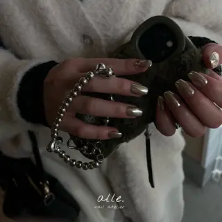 ネイル atelier alle.のネイルデザイン