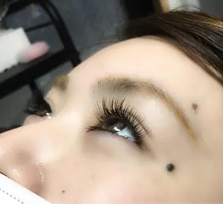 マツエク・マツパ まつげと眉毛の専門店 MeriSPAのマツエク・マツパデザイン