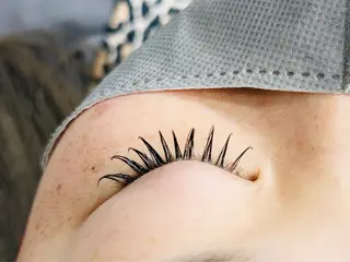 マツエク・マツパ KARUNA the beautyのマツエク・マツパデザイン