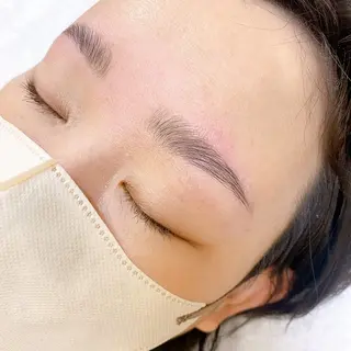 アイブロウ Grace naoのマツエク・マツパデザイン