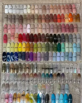 ネイル マシェリ梅田店 Yunaのネイルデザイン