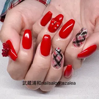 ネイル R inのネイルデザイン