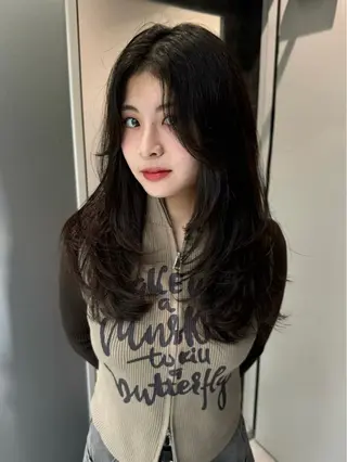 セミロング カラー 韓国風艶カラー 🇰🇷🩶/REIのヘアスタイル