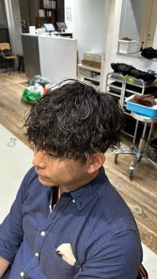 パーマ メンズ fifth原宿 宮部蓮のヘアスタイル