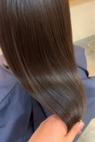 ロング カラー little  porto所属・透明感・艶感 小坂隼斗のヘアスタイル