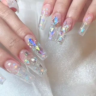 ネイル LOVE NAIL 店長　MIKAのネイルデザイン