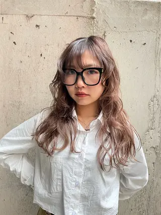 セミロング カラー ayano🍒パーマ 暖色カラーのヘアスタイル