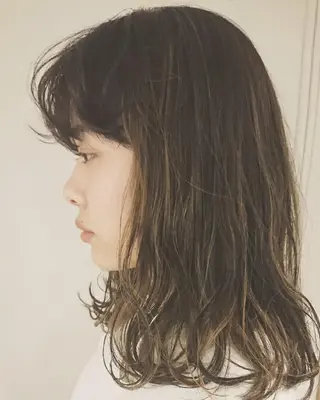 ミディアム カラー coii コイ【原宿/表参道】のヘアスタイル