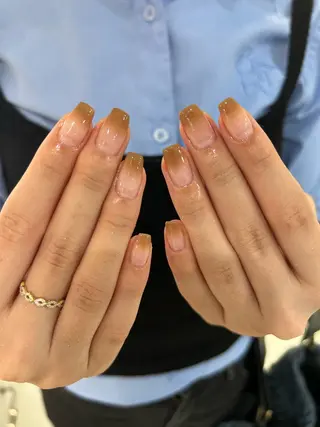 ネイル Salondevi2 isanaのネイルデザイン