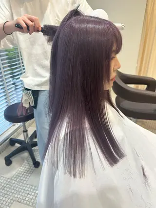 セミロング 千葉ハイトーンカラー KASUMIのヘアスタイル