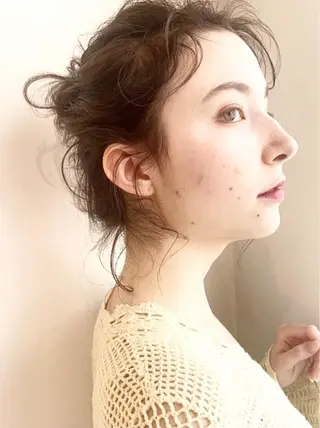 ロング カラー KYARA HALF 【アカデミー】のヘアスタイル