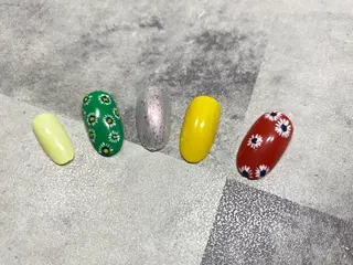 ネイル 樋口 さやかのネイルデザイン