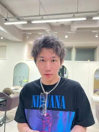 カラー メンズ 松永 梨央のヘアスタイル