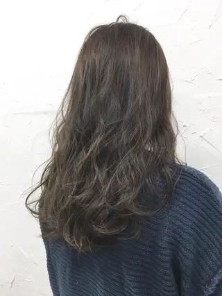 セミロング カラー 大人垢抜け ダブルカラー【上野】のヘアスタイル