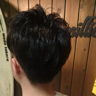 ショート サンフラット所属・岡林 選のヘアスタイル