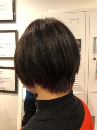ショート カラー MOLLA 浅香山店所属・谷口ゆめ/縮毛矯正/ カット/美眉ワックスのヘアスタイル
