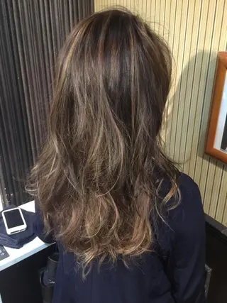 ロング カラー 神野 雅樹のヘアスタイル