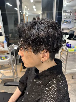パーマ メンズ fifth men's原宿所属・fifth/原宿/ シャドウパーマ/カズのヘアスタイル