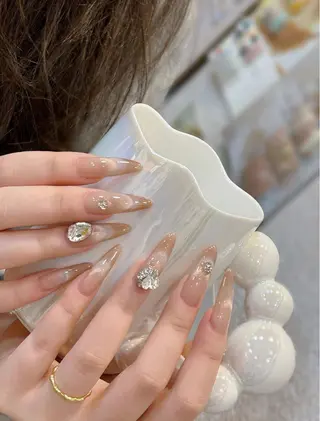 ロング Bibi beauty spa Osaka所属・Chann Channのネイルデザイン