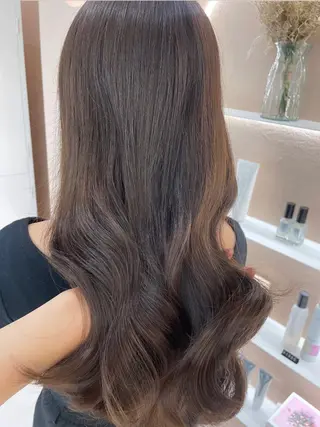 ロング 赤味消しcolor 🌿🤍Ayaのヘアスタイル