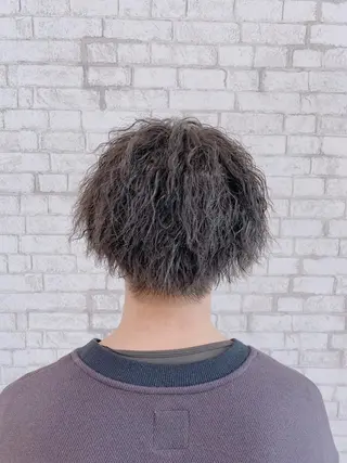 ショート パーマ ヘアアレンジ メンズ ブリーチなし艶カラー 東家のヘアスタイル